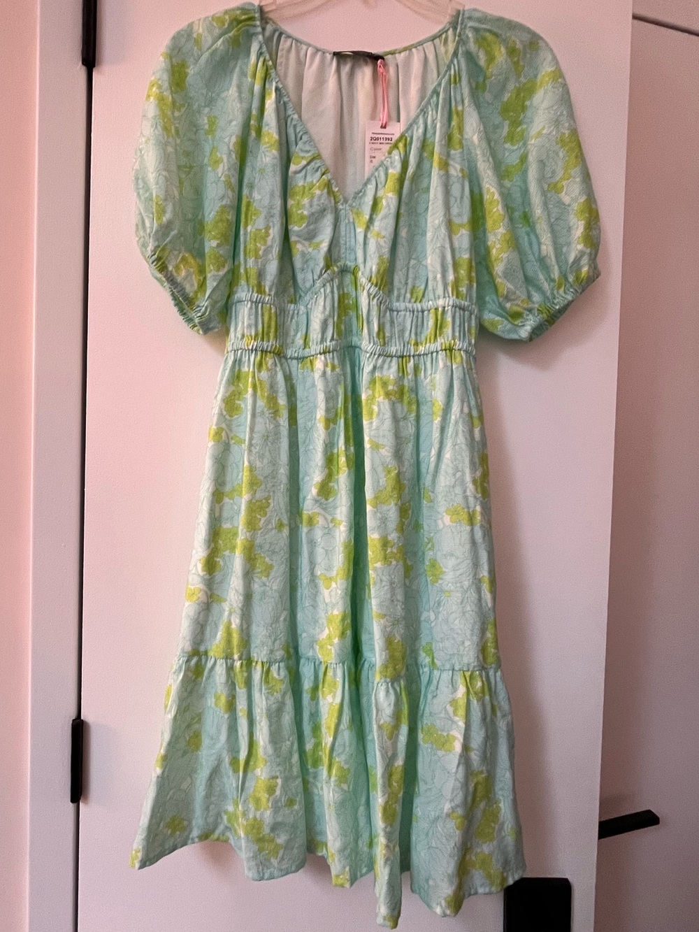 Vineyard Vines NWT floral dress, XS